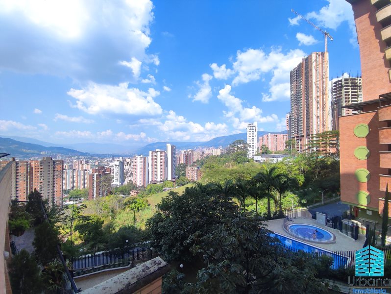 Apartamento en Arriendo en Las Lomitas