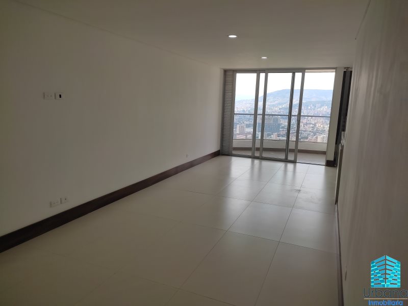 Apartamento en Arriendo en Las Lomitas