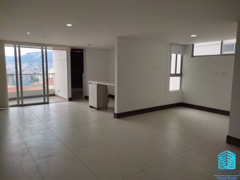 Apartamento en Arriendo en Las Lomitas