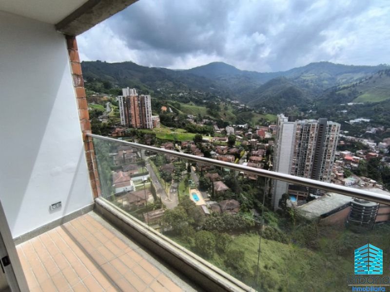 Apartamento en Arriendo en Las Lomitas