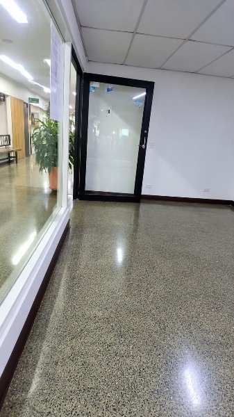 Local en Arriendo en Caldas
